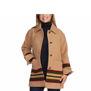 Never worn, never washed, tag still on. Selling because I got the wrong size